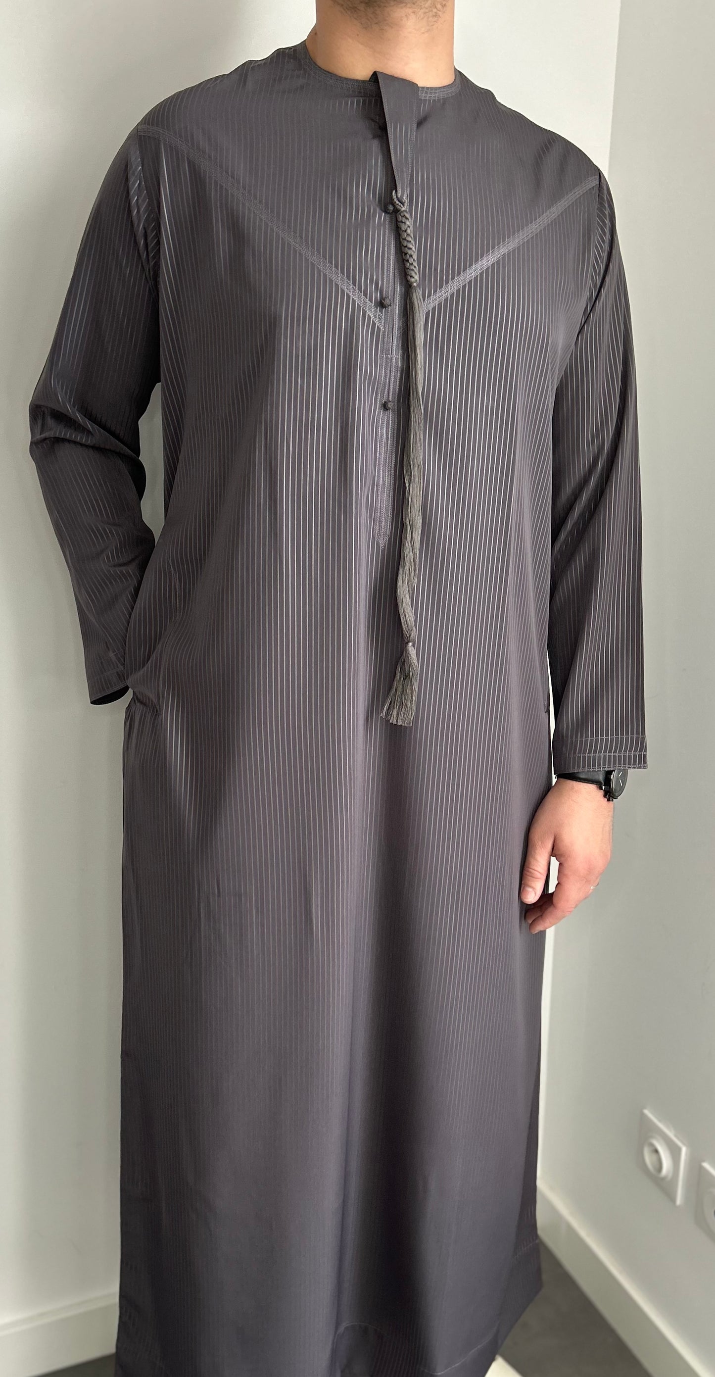 Qamis Émirati à rayures Gris